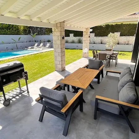 Otel Sakin Ve Huzurlu Bir Tatil Icin…
